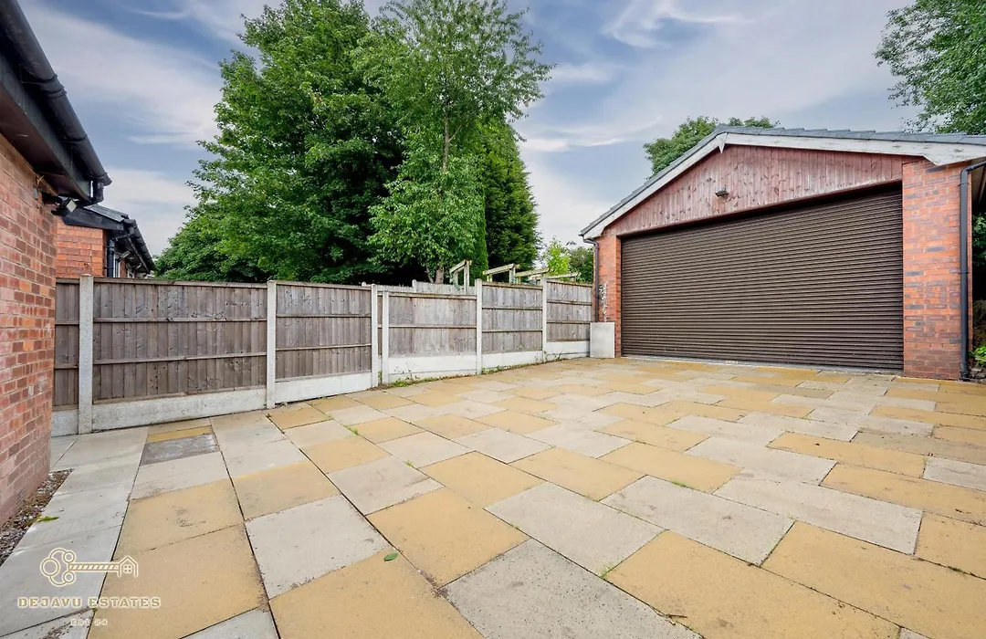 Entire Modern & Spacious 3Bdr Home In Manchester Right Next To Coop Live & Ethiad-1